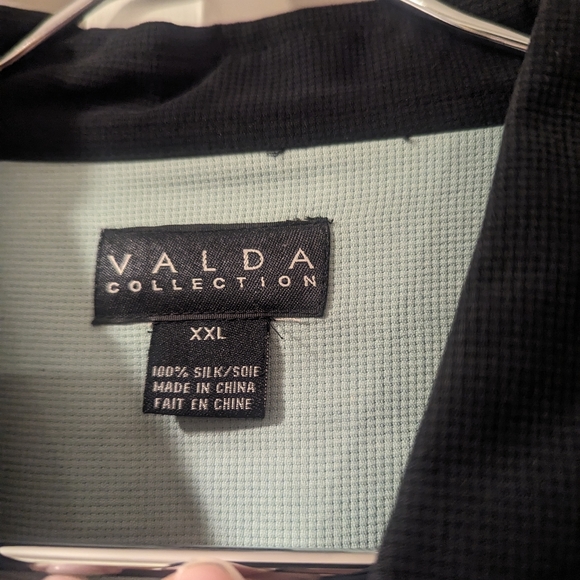 XXL Black short sleeve button up, NWT - Picture 3 of 3